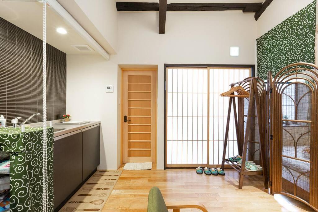 كيوتو ゲストハウス至の宿 Shibainu-Themed Guesthouse المظهر الخارجي الصورة